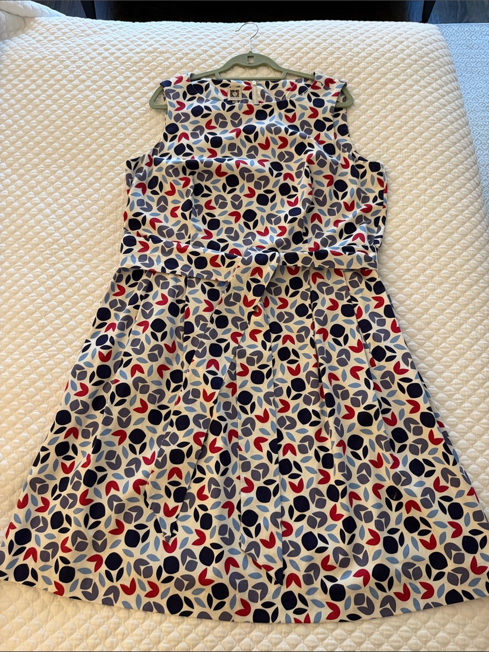 Anne Klein White Sleeveless Fit & Flare Dress with Navy and Red Leaf Motif